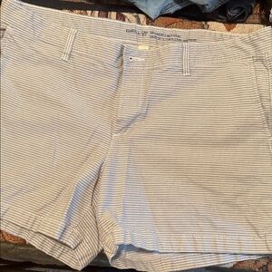 GAP Women's Striped Shorts - Light blue